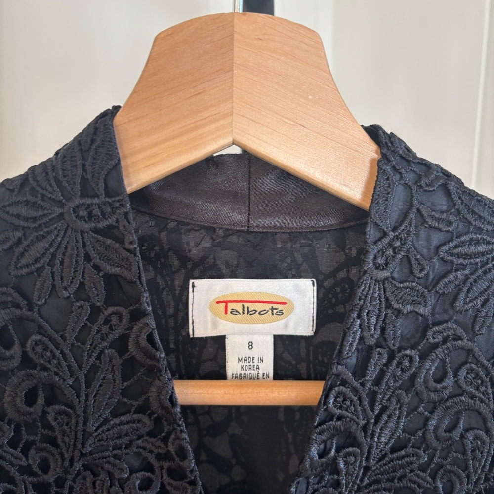 Talbots Women’s 8 Black Floral Lace Button Front V-Neck Vintage Dressy Jacket